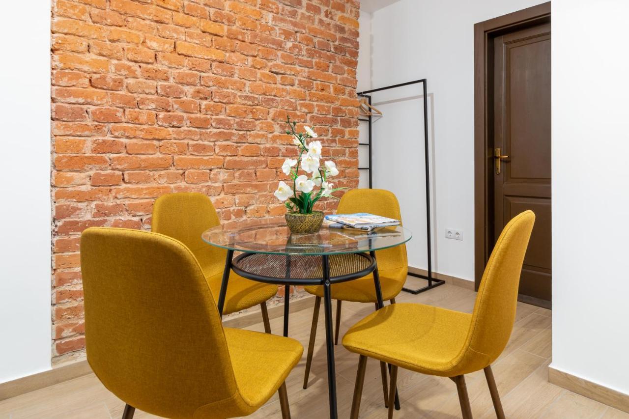 Cadoro City Center Apartments オラデア エクステリア 写真